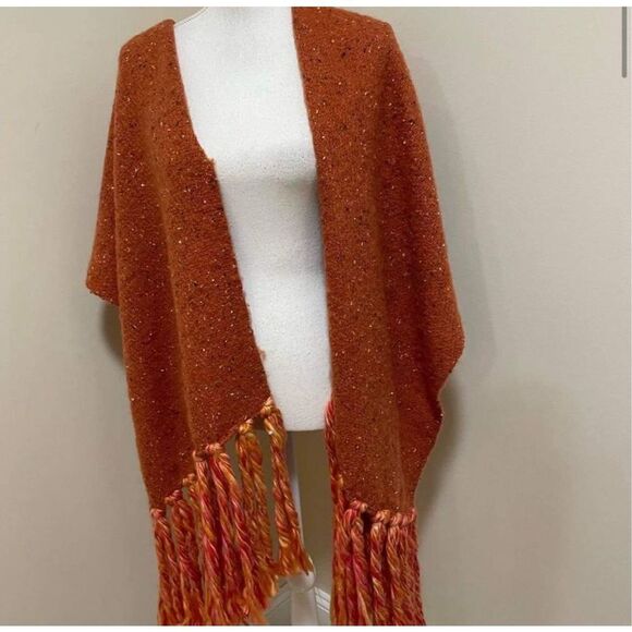 New Anthropologie Tasseled Blanket Scarf - Picture 3 of 10